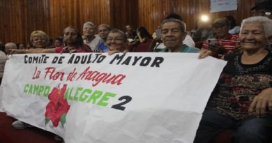 Instalan Comités de Adultos y Adultas Mayores en Girardot