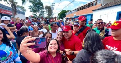 Presidente Nicolás Maduro destaca movilización en defensa de la soberanía en Lara