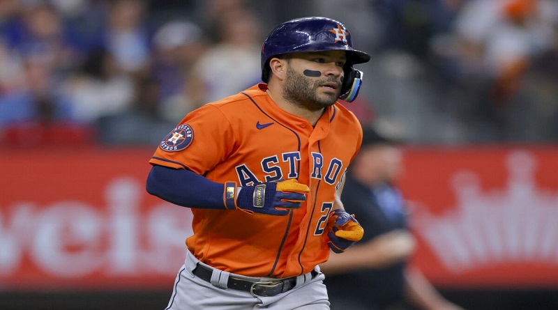 José Altuve brilla en su regreso tras superar lesión