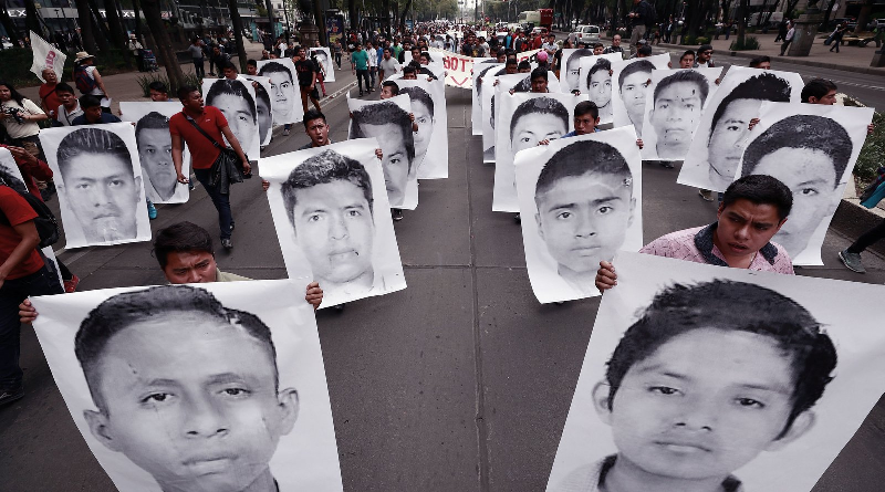 Detienen en México a general vinculado al caso Ayotzinapa