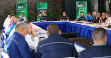 Autoridades evalúan proyectos desarrollados en el sector eléctrico