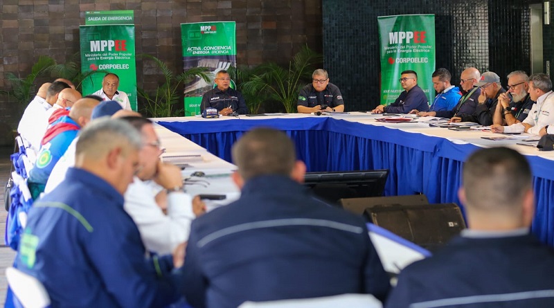Autoridades evalúan proyectos desarrollados en el sector eléctrico