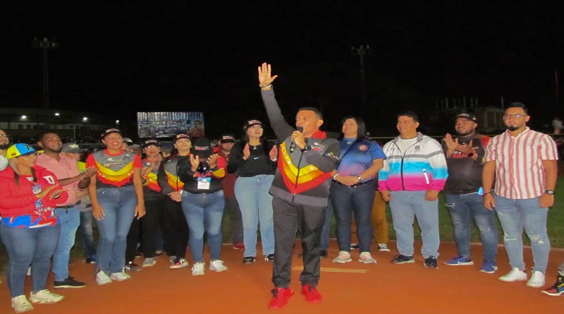Inaugurado Campeonato Nacional de Beisbol en Charallave en honor al presidente Maduro