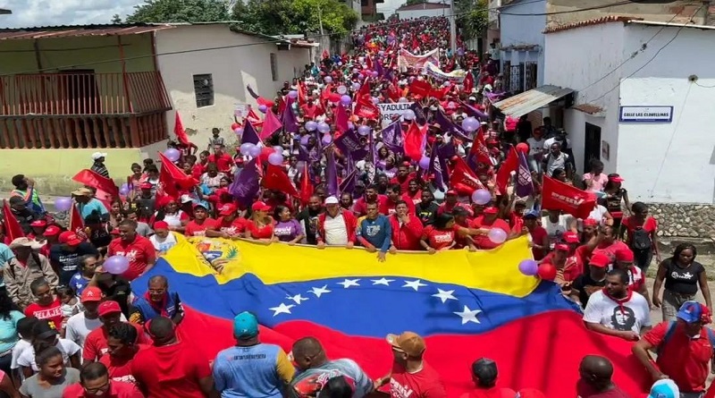 Petare se desbordó en apoyo al presidente Maduro