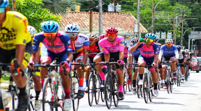 Más de 300 atletas participan en final del Campeonato Nacional del Ciclismo
