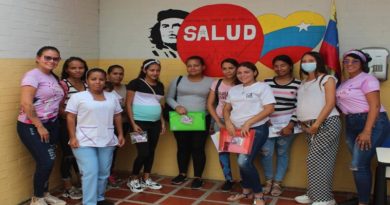 Entregan kit de micronutrientes a futuras madres en Aragua