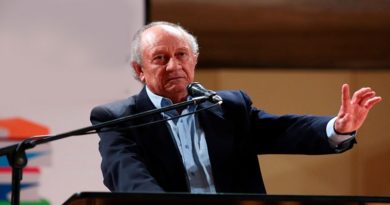 Poeta Gustavo Pereira
