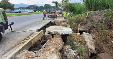 Reparan socavación en la avenida Universidad de Maracay