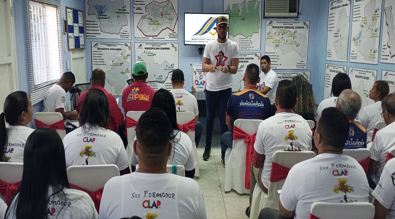 Minppal inicia programas de formación de CLAP en Aragua