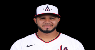 Venezolano Keibert Ruiz mantiene buen ritmo en ligas mayores