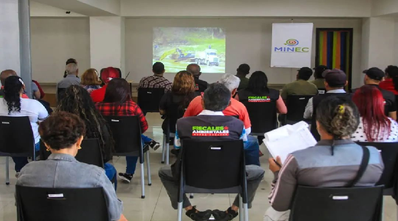 Proyectan documental "El impacto de la minería en el ambiente"