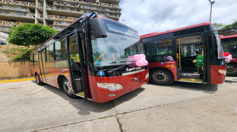 Reactivan servicio de transporte público en Urbanismo Nelson Mandela en Caracas