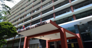 Venezuela celebra 20 años de fundación de la UBV