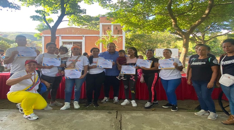 Profundizan trabajo organizado junto al Poder Popular en Las Tejerías