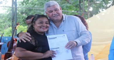 Entregados 150 títulos de propiedad de tierras a familias en Apure