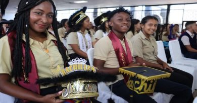Nuevos Bachilleres recibieron sus títulos en La Guaira