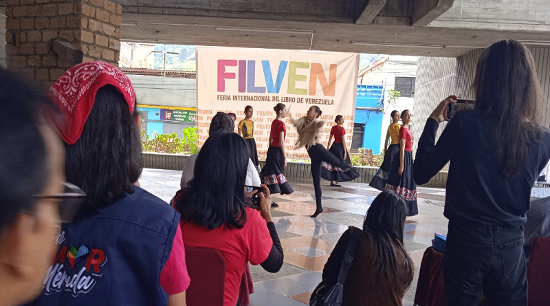 Clausuran 18ª Filven Mérida luego de 4 días de fiesta literaria
