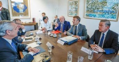 Presidente Maduro anuncia consenso en mesa de diálogo para levantar sanciones