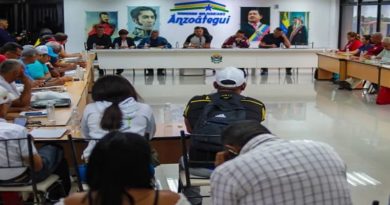 Sostienen encuentro con asociaciones deportivas hacia los Juegos Estadales en Anzoátegui