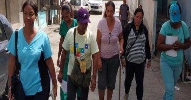 Ejército de Salud se despliega en Playa Verde de La Guaira