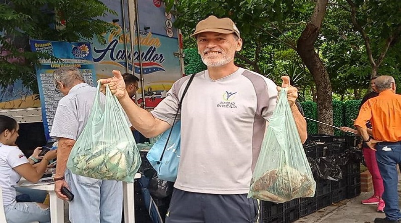 Feria del Cardumen atendió con proteína pesquera a familias de Petare
