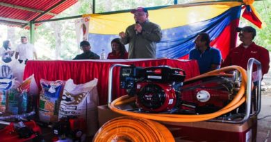 Entregan financiamientos a productores larenses para fortalecer aparato productivo