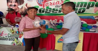 Medio Millar de familias de Base Misiones Urupagual reciben combos en Falcón
