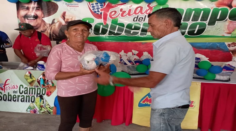 Medio Millar de familias de Base Misiones Urupagual reciben combos en Falcón