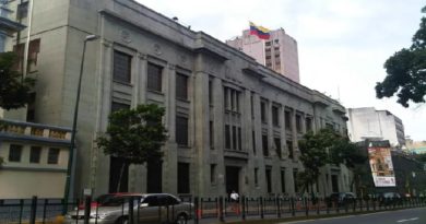 Venezuela y Cuba estrechan lazos de cooperación en materia de energía e industrias