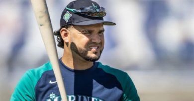 Eugenio Suárez guio triunfo de Seattle