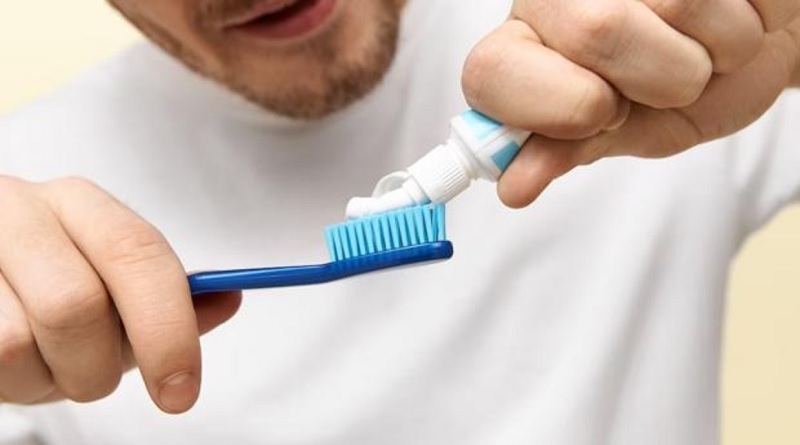 Estudio relaciona mala higiene dental con enfermedades cerebrales