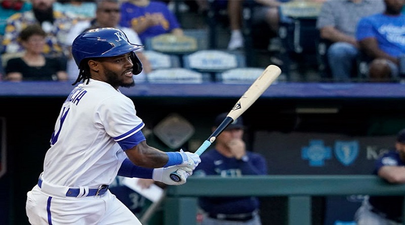 Venezolano Maikel García alcanza los 100 hits en las Grandes Ligas