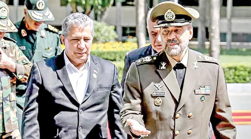 Bolivia e Irán estrechan lazos de cooperación tecnológica militar