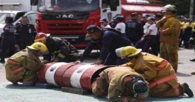 Realizan actividades deportivas para celebrar el Día Nacional del Bombero