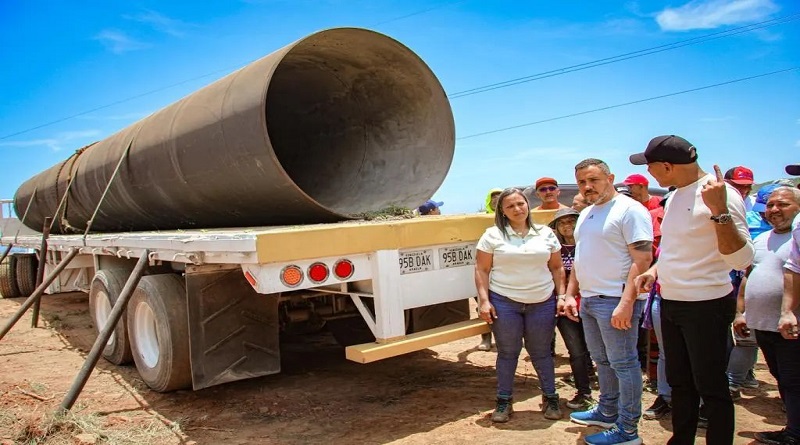 Supervisan instalación de tubería en el municipio Sotillo de Anzoátegui