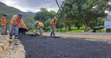 Sistema 1x10 del Buen Gobierno realiza labores de asfaltado en Girardot