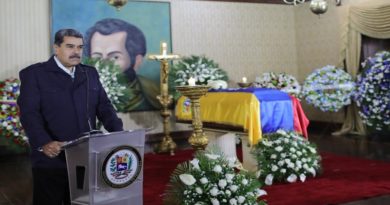Presidente Nicolás Maduro honra memoria y legado de Luis Acuña