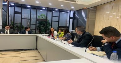 Evalúan canje de licencias para conducir entre Venezuela y España