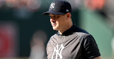 Expulsan a manager de Yankees Aaron Boon por sexta vez en la temporada