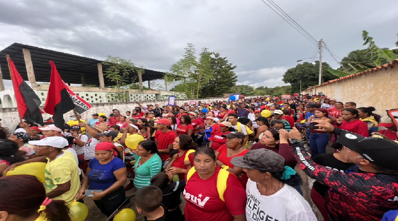 Pueblo de Bolívar se concentra en apoyo al presidente Nicolás Maduro