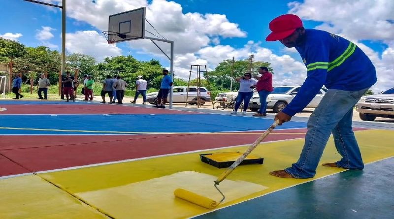 Favorecen a habitantes de Urica en Anzoátegui con rehabilitación de cancha deportiva