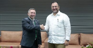 Canciller Yván Gil sostiene encuentro con asesor del Banco de los BRICS