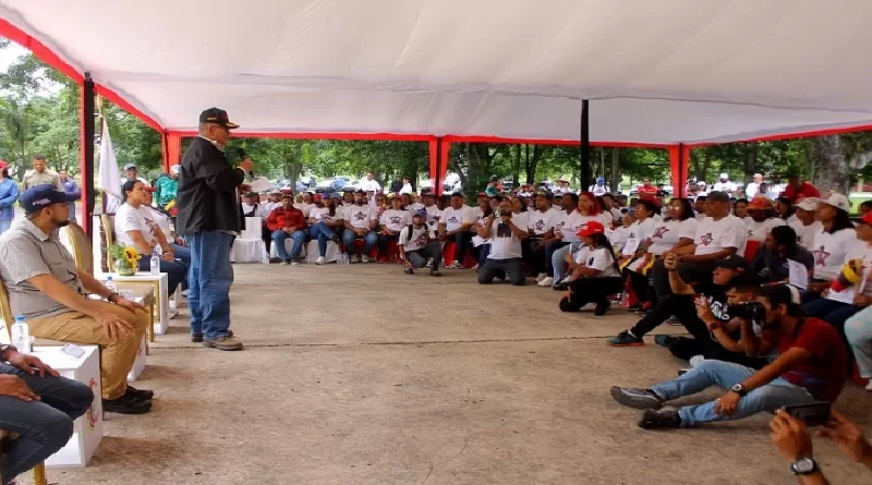 Certifican a líderes y lideresas CLAP en el estado Carabobo