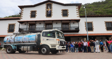 Cisternas fortalecen sistema de distribución de agua en La Guaira
