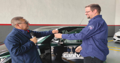 Entregan flota de vehículos a trabajadores de Cantv en Caracas
