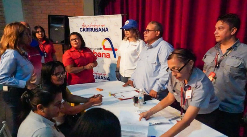 Consejos Comunales de Carirubana reciben tarjetas de débito del Banco Bicentenario