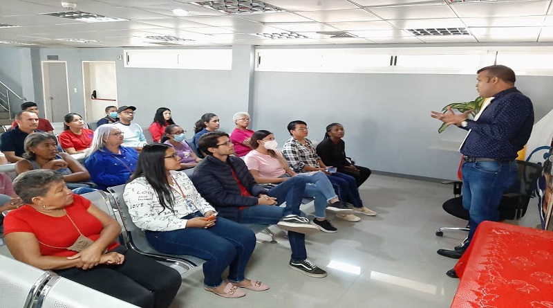 Realizan conversatorio Cuidados del Corazón en celebración del Día del Médico Cardiólogo