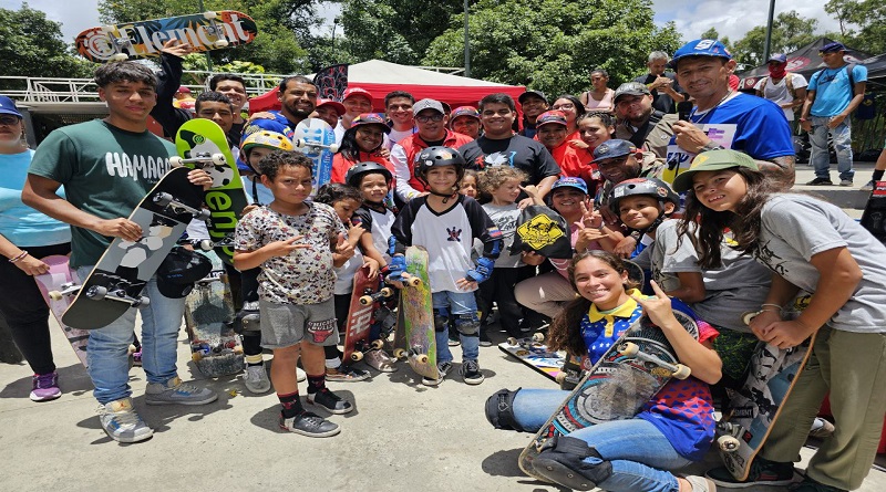 Reinauguran Plaza Skate de Los Símbolos para promover el deporte en Caracas