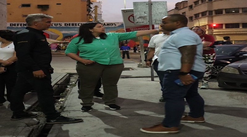 Inspeccionan rehabilitación de espacios en Centro Histórico de Caracas