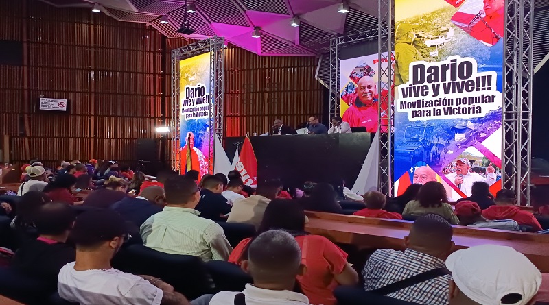 Realizan Conversatorio Retos y Desafíos de movilizaciones políticas en Venezuela
